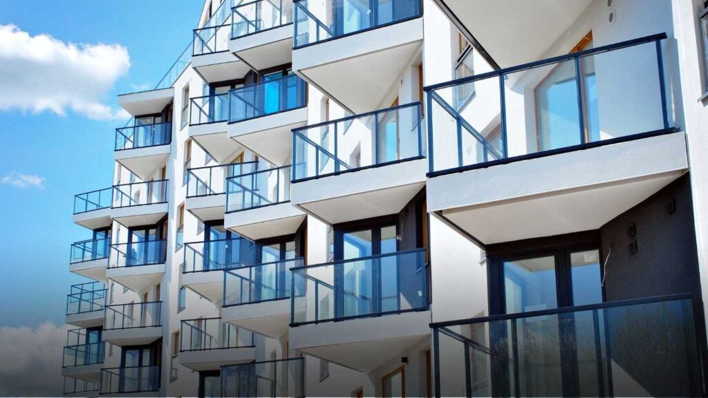 apartment building contractor